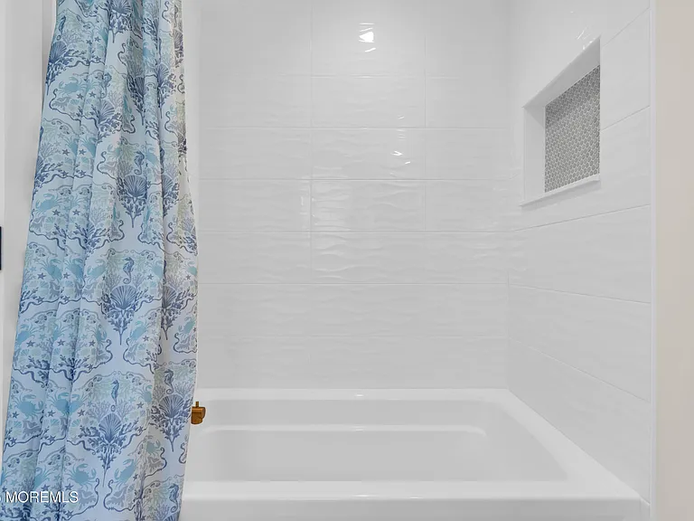 455 Main St E — Photo 29