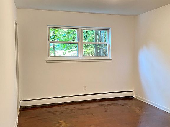 2nd image of 419 Stuyvesant Ave