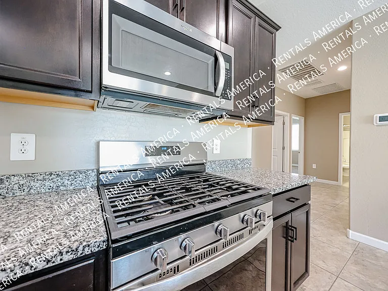 30044 W Avalon Dr — Photo 20