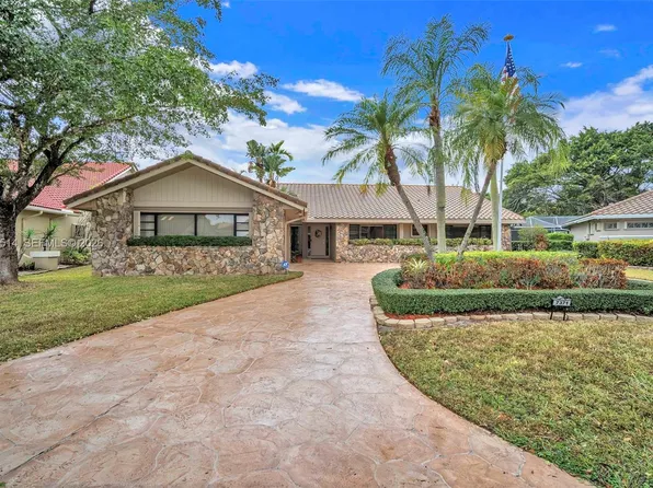 7371 NW 83rd Way, Tamarac, FL 33321