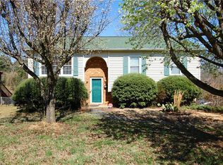 899 Elmhurst St, Winston Salem, NC 27127