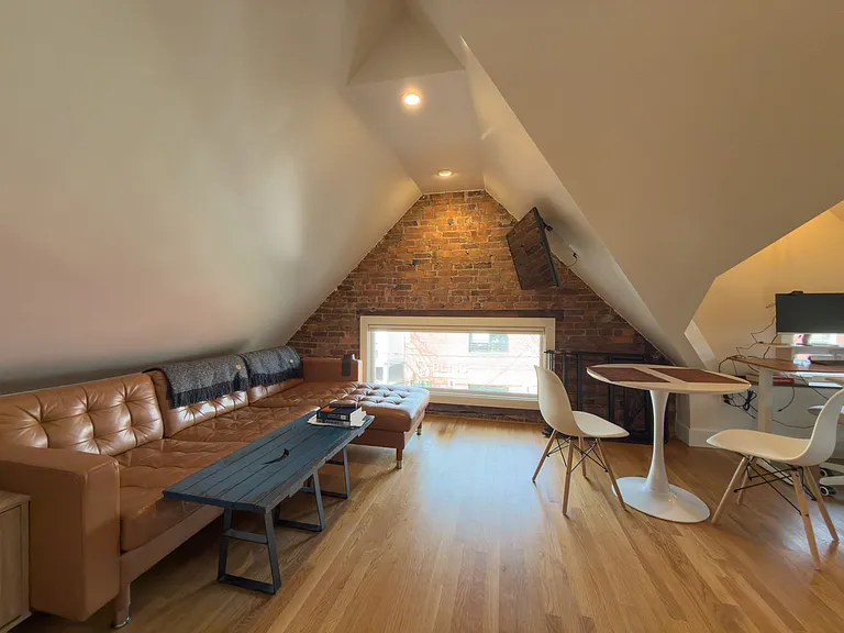 99 Olive St — Photo 4