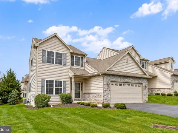 4 Stonecrest Trl, Elizabethtown, PA 17022