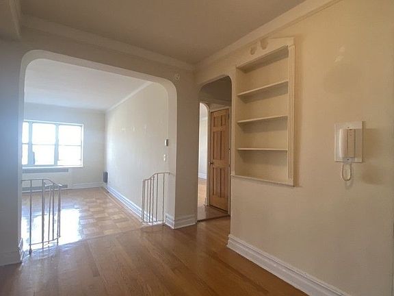 4th image of 1775 E 18th St APT 6O
