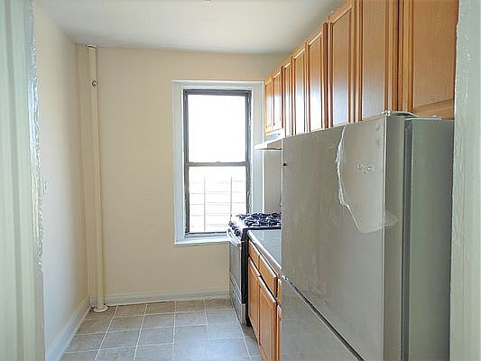 5th image of 2800 Bailey Ave #A53
