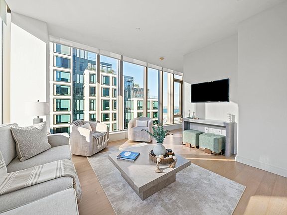 3rd image of 135 Seaport Blvd #1703