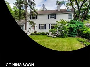 1633 Ravine Ln, Highland Park, IL 60035