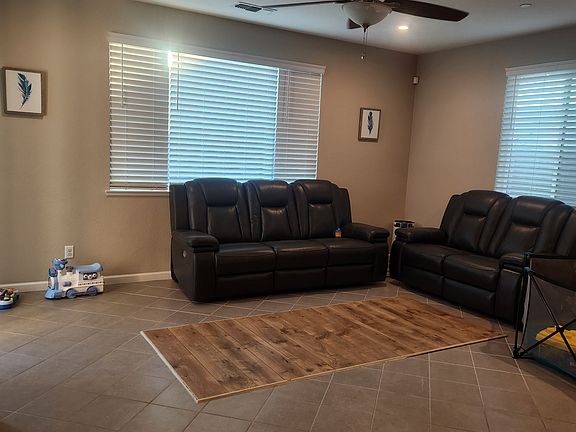 3rd image of 3421 Coyote Brush Dr