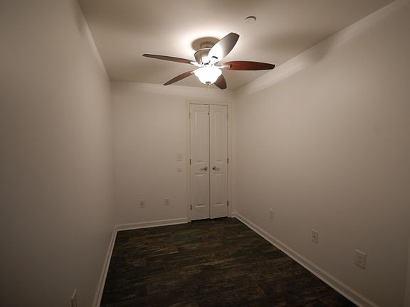 4th image of 1821 N Willington St