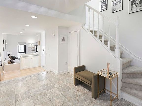 4th image of 135 W 70th St APT 2G