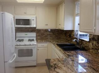 26957 Rainbow Glen Dr #A27, Canyon Country, CA 91351