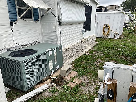 3rd image of 2626 NE Highway 70 #102