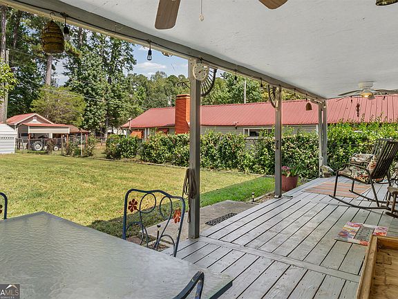 5th image of 922 Clearwater Rd