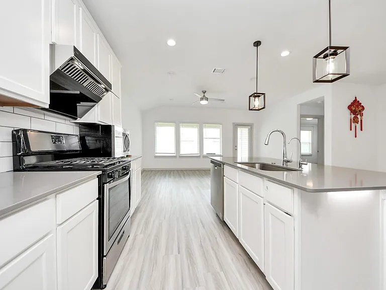 7007 Fleetwood Crescent Way — Photo 13