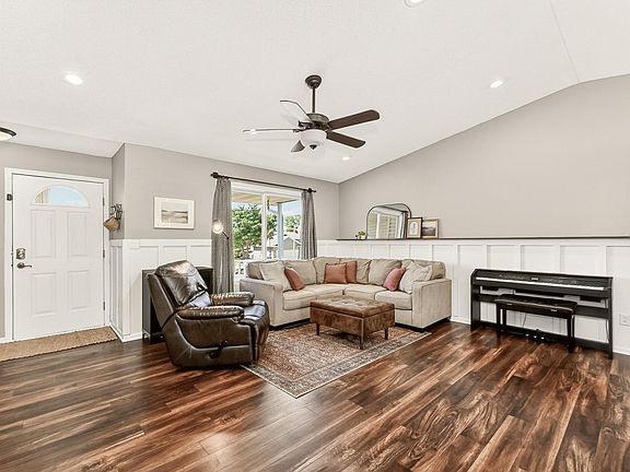 2nd image of 5867 Kingsbury Dr NW