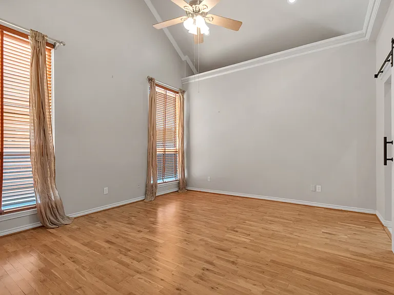 4637 Portrait Ln — Photo 12