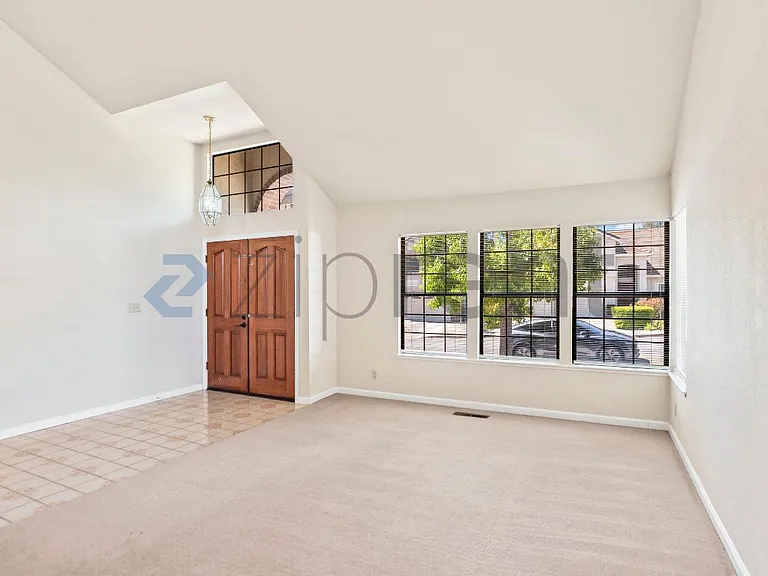 699 Patriot Pl — Photo 6