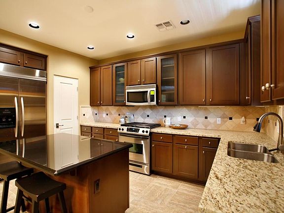 2nd image of 18650 N Thompson Peak Pkwy APT 2039