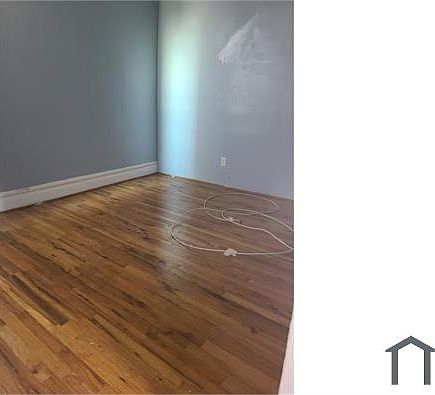 4th image of 582 Hunterdon St Floor 2