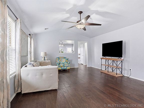 5th image of 8734 E 160th Pl S