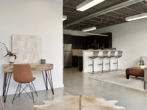 232 E Michigan Ave #203, Kalamazoo, MI 49007