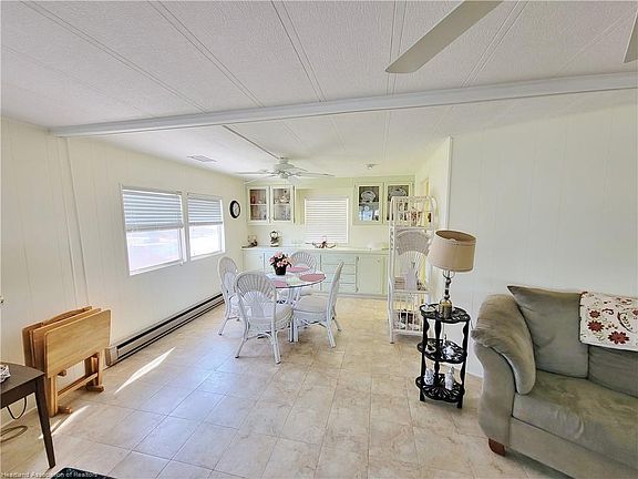 4th image of 2200 Martinique Ave