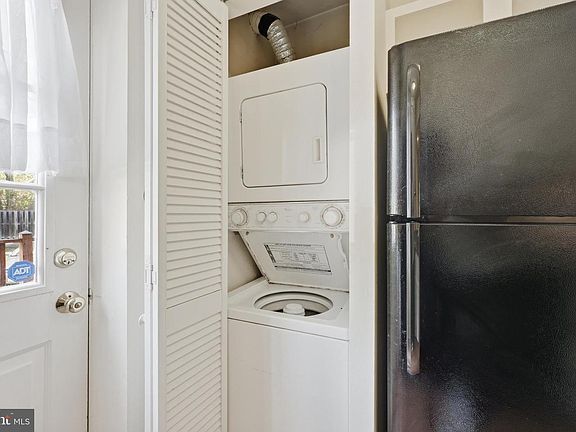 5th image of 1405 E Abingdon Dr APT 1