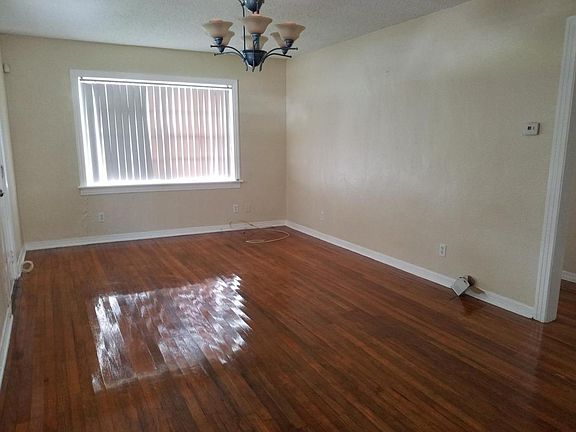 4th image of 21020 W Okaloosa Ave