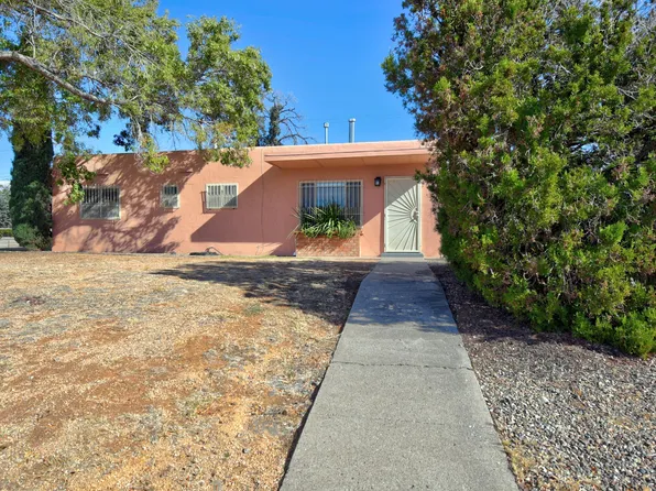 3016 General Chennault St NE, Albuquerque, NM 87111