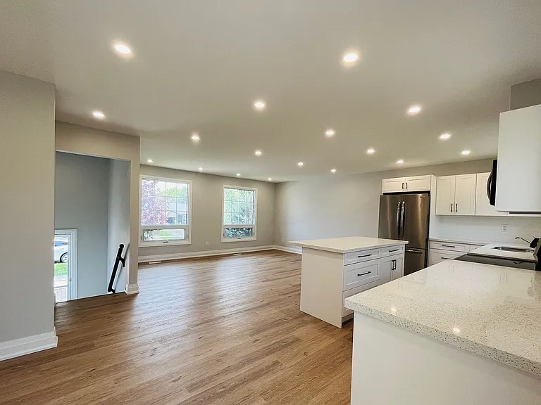 26 Oren Blvd #MAIN — Photo 9