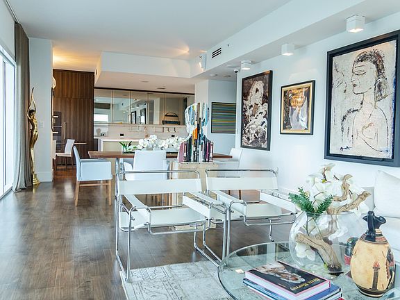 3rd image of 6103 Aqua Ave APT 402
