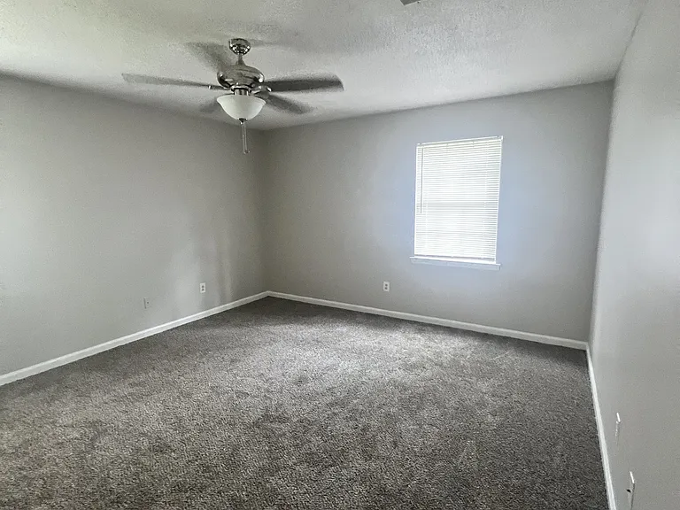 1103 Hickory St — Photo 27