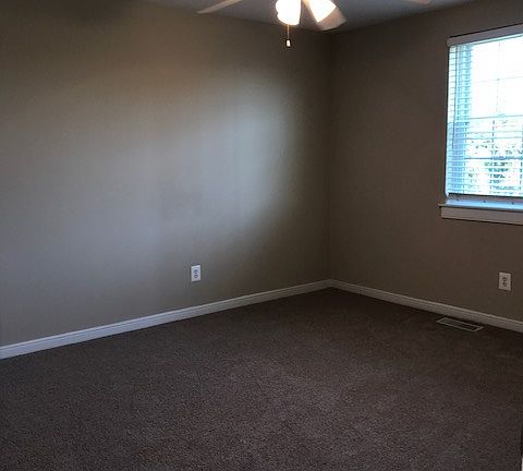 4th image of 1844 English Ct