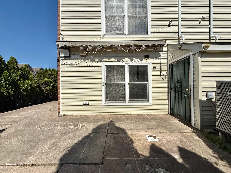 1823 S Napa St — Photo 54