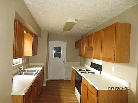 5th image of 1154 SE Puritan Ln