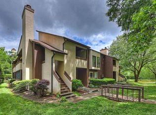 5722 Dockside Dr, Charlotte, NC 28227