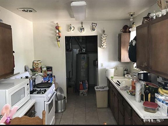 3rd image of 21 E Arden Dr