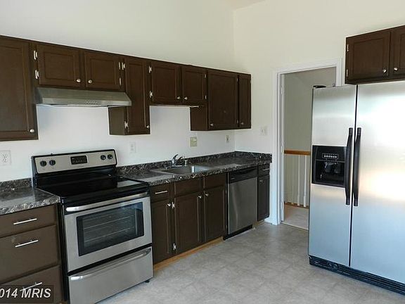 3rd image of 64 Clark Ln