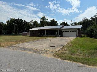 802 Reynolds Ave, Poteau, OK 74953