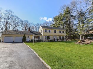 100 Hull Rd, Madison, CT 06443