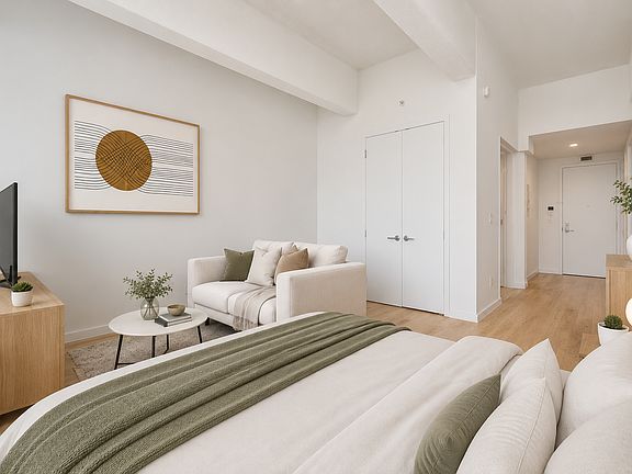 2nd image of 55 Hope St Ph 7