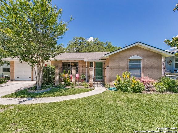 2nd image of 10823 Wedgewood Dr