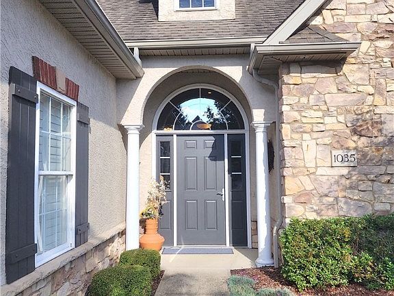 3rd image of 1035 Stonington Pl