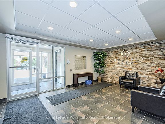 3rd image of 901 Paisley Rd #101