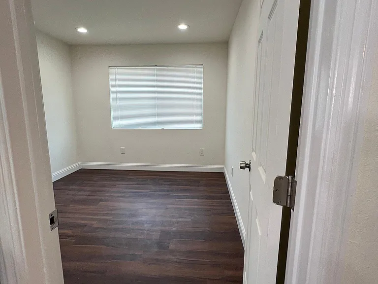 1523 Thornwood Dr #A — Photo 7