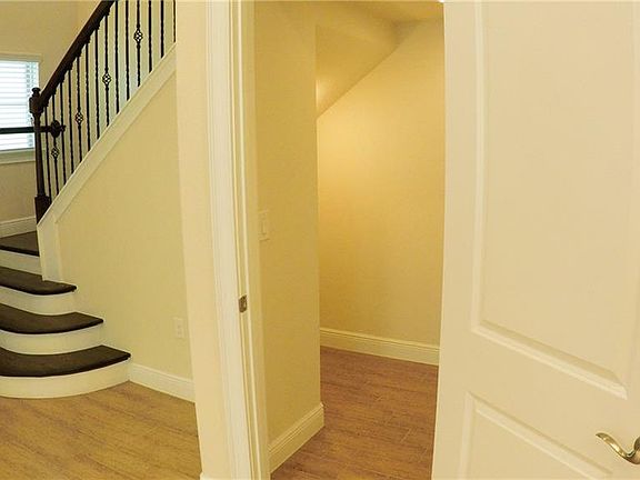 3rd image of 8522 Morehouse Dr