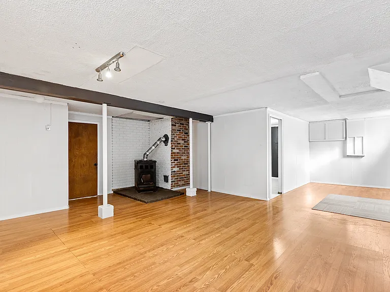 5935 NE 57th Ave — Photo 13
