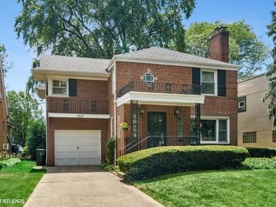 469 Uvedale Rd, Riverside, IL, 60546