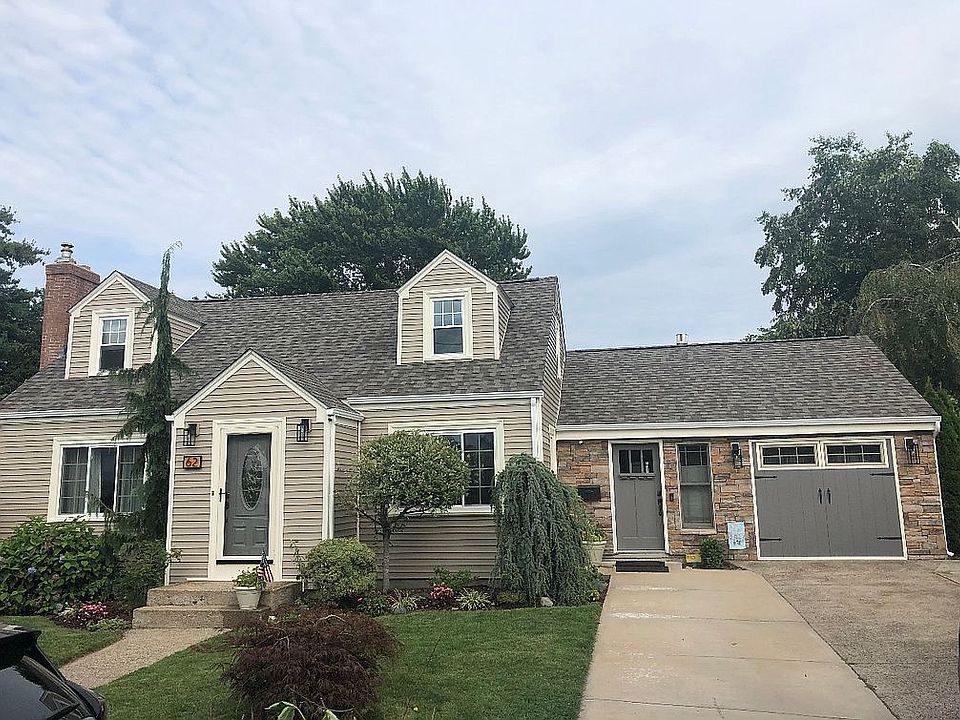1st image of 62 Larchmere Dr