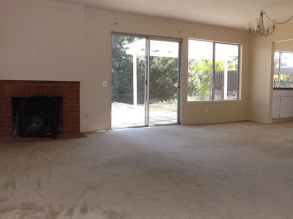 4th image of 15130 Amalia St